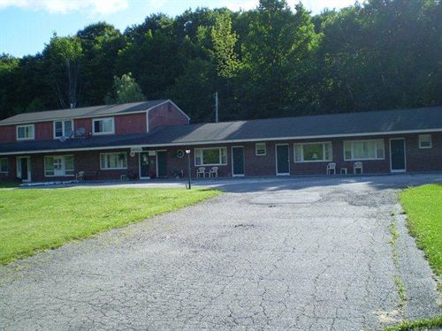 Ladd Brook Inn Pownal ภายนอก รูปภาพ