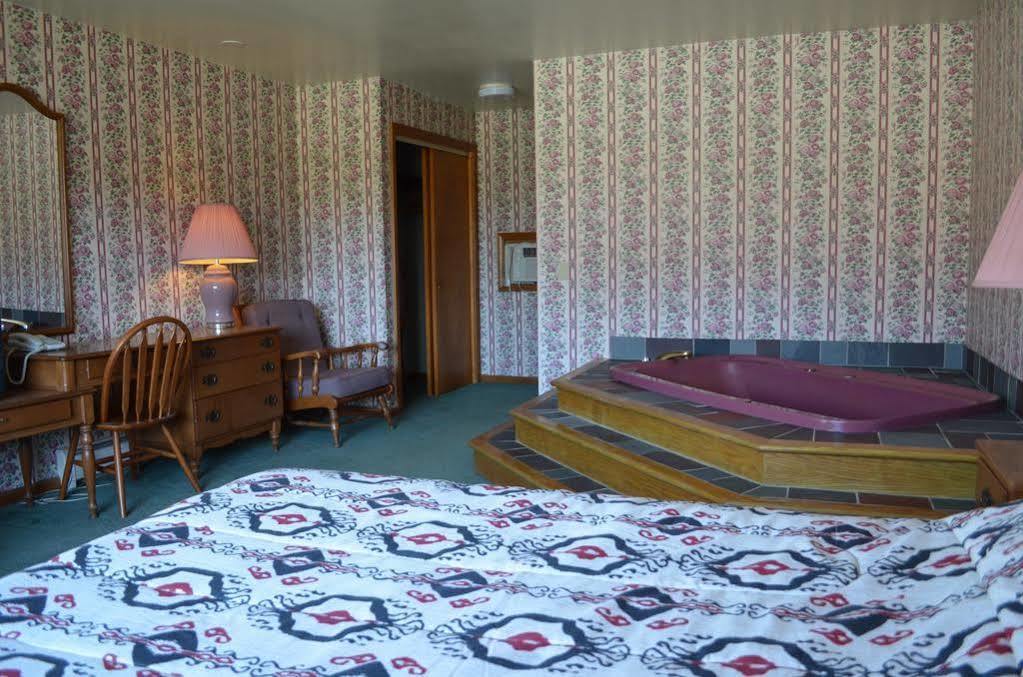 Ladd Brook Inn Pownal ภายนอก รูปภาพ