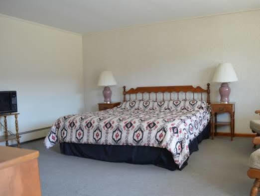 Ladd Brook Inn Pownal ภายนอก รูปภาพ