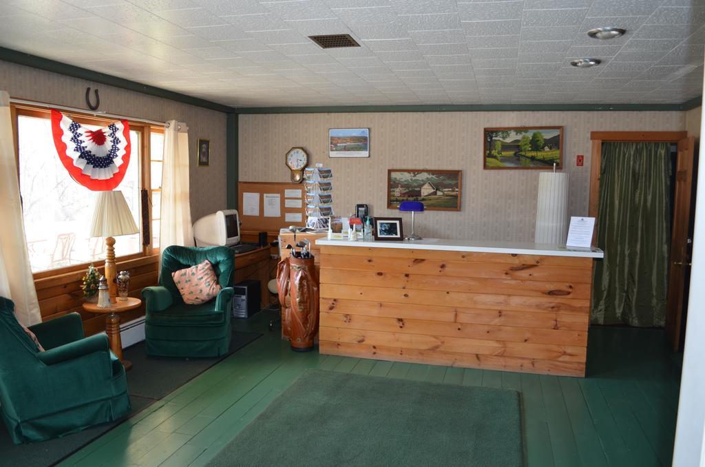 Ladd Brook Inn Pownal ภายนอก รูปภาพ