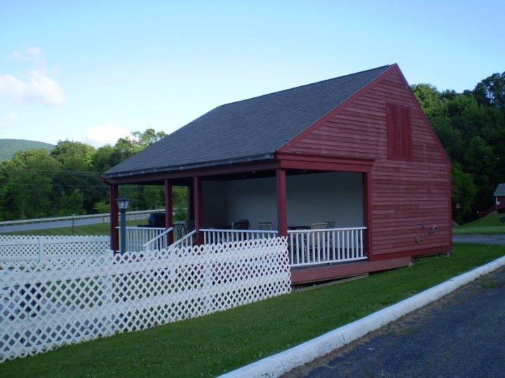 Ladd Brook Inn Pownal ภายนอก รูปภาพ
